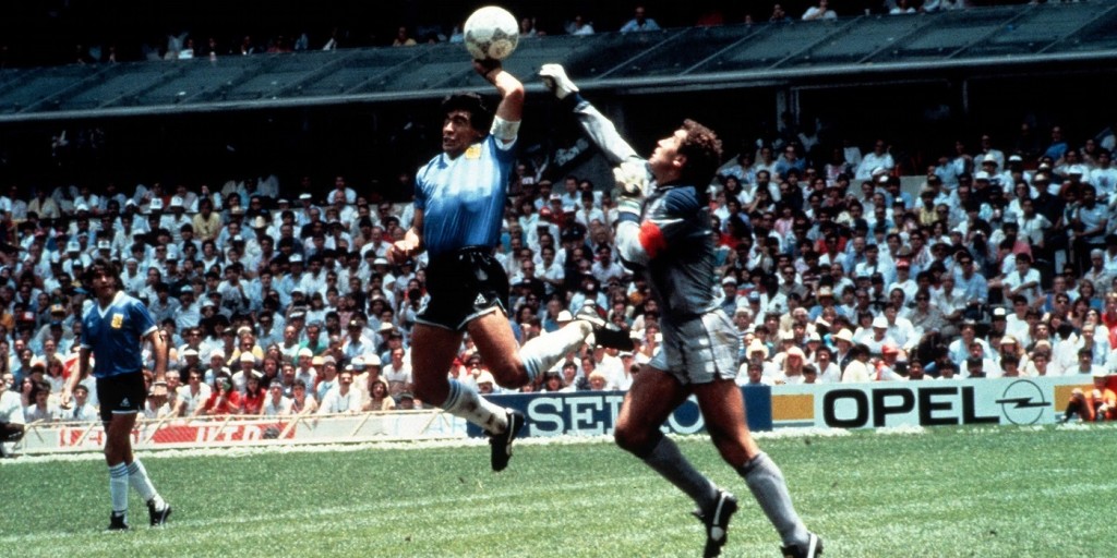 Maradona e la mano de Dios